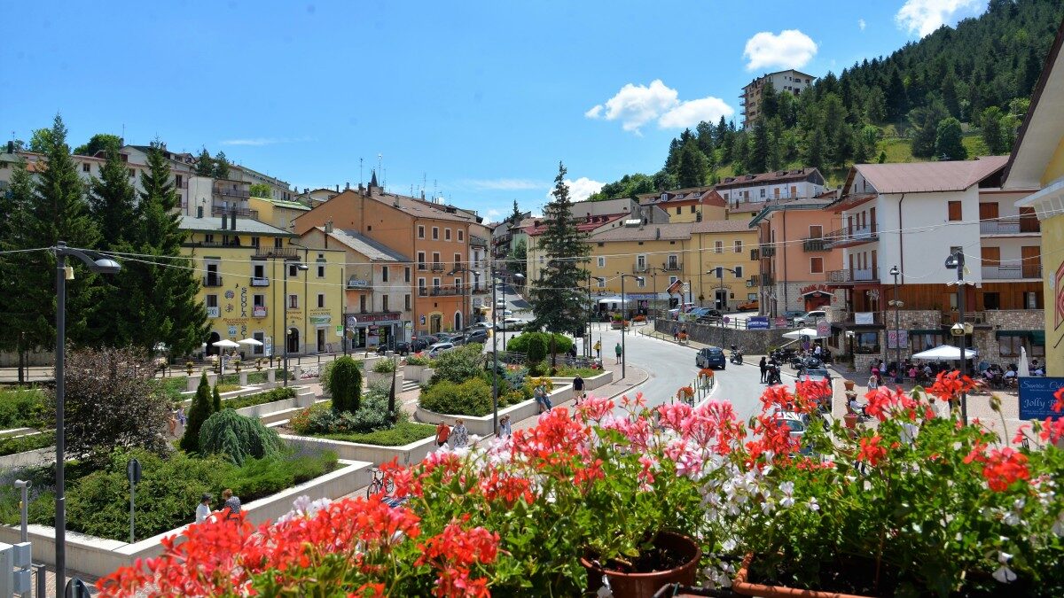 il_centro_fiorito_di_roccaraso