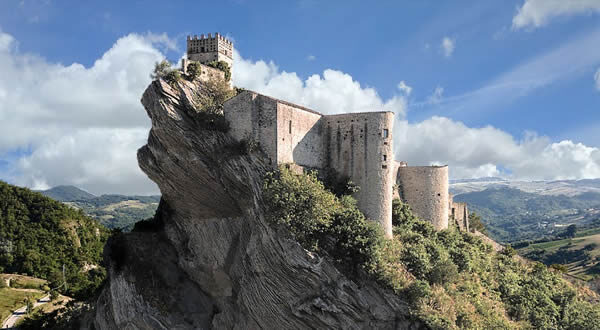 castello-roccascalegna